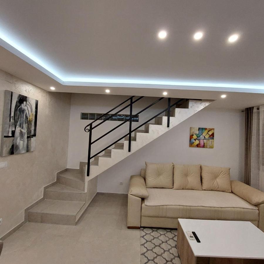 Apartman Lux Jelena Surčin 外观 照片