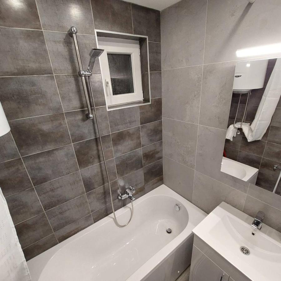Apartman Lux Jelena Surčin 外观 照片