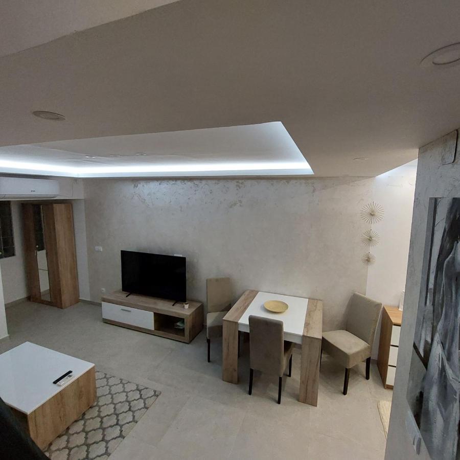Apartman Lux Jelena Surčin 外观 照片